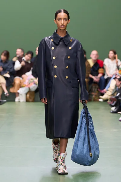 Look 41